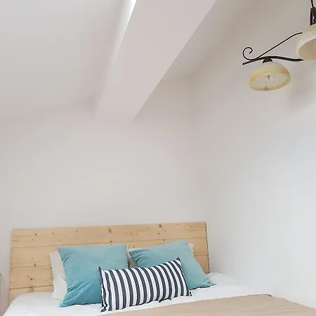 Apartament Okrzei 12 Apartment